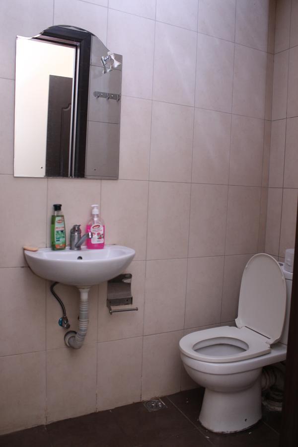 Hotel Hayat Batoemi Buitenkant foto
